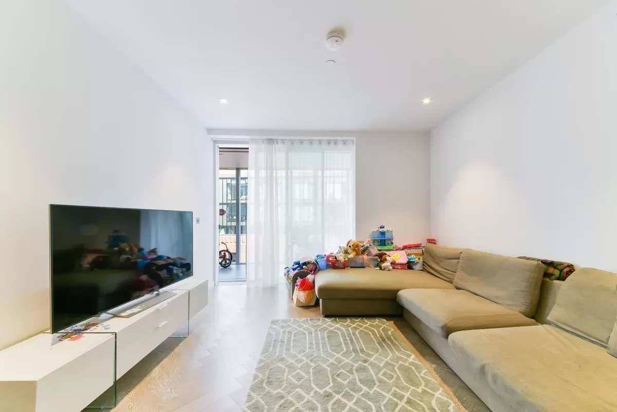 2 Bed Flat for Rent in Nine Elms, South West London