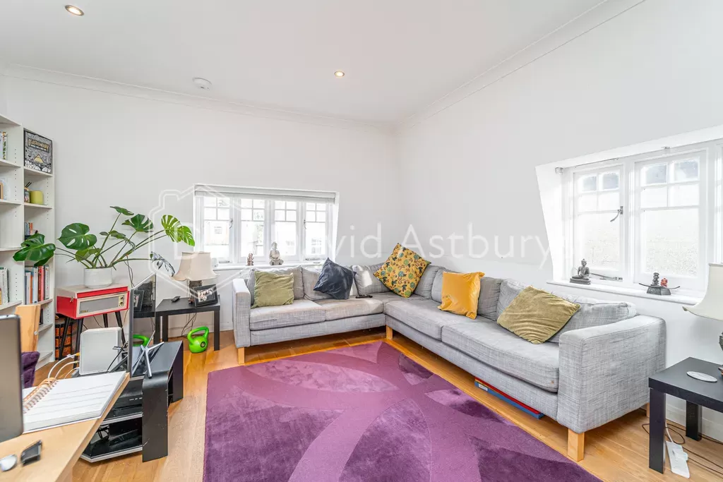 House for Rent in Archway, London