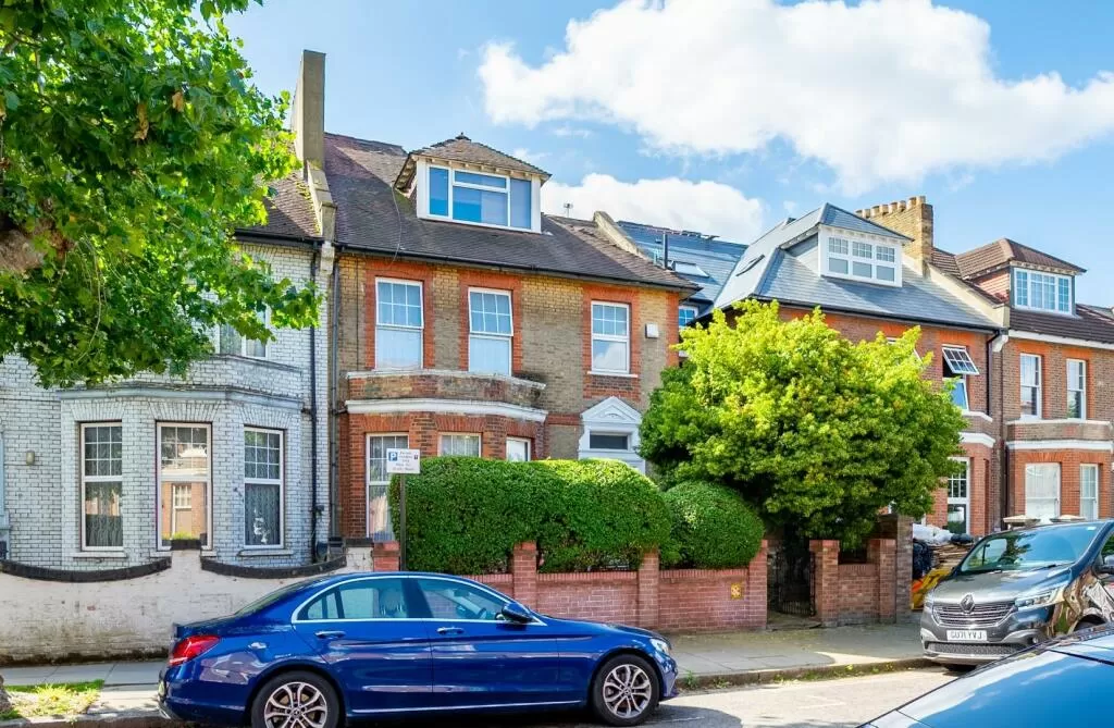 Six Bedroom House for Sale, London